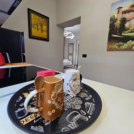 Appartement Near Us Embassy With Balcony *